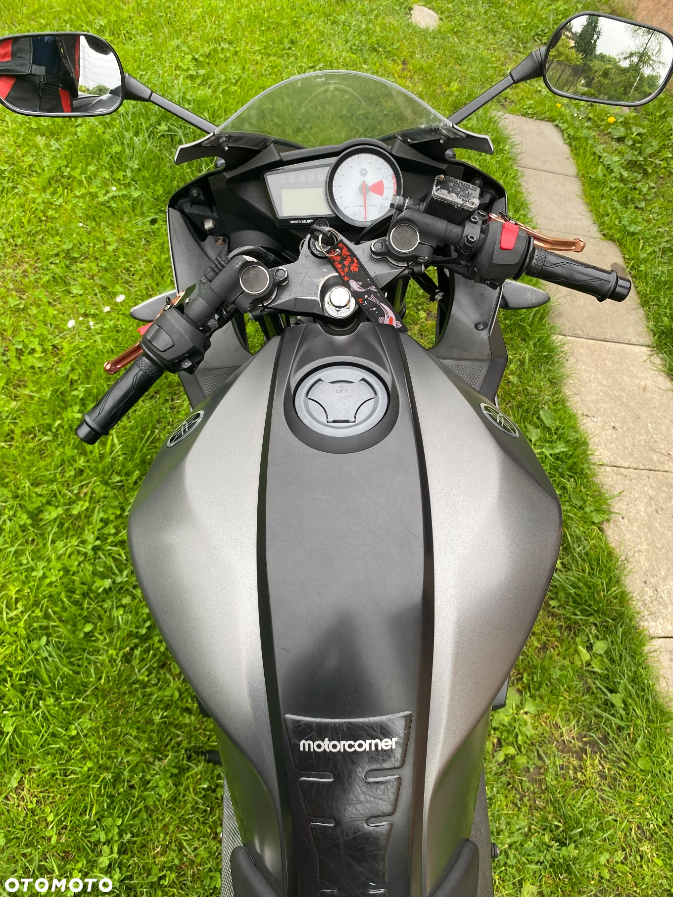 Yamaha R125 - 6