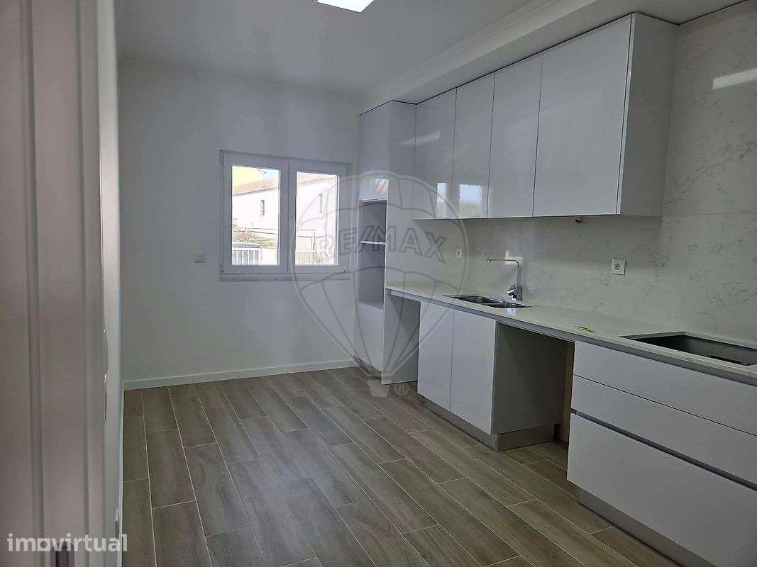 Moradia T5 para arrendamento - Grande imagem: 4/30