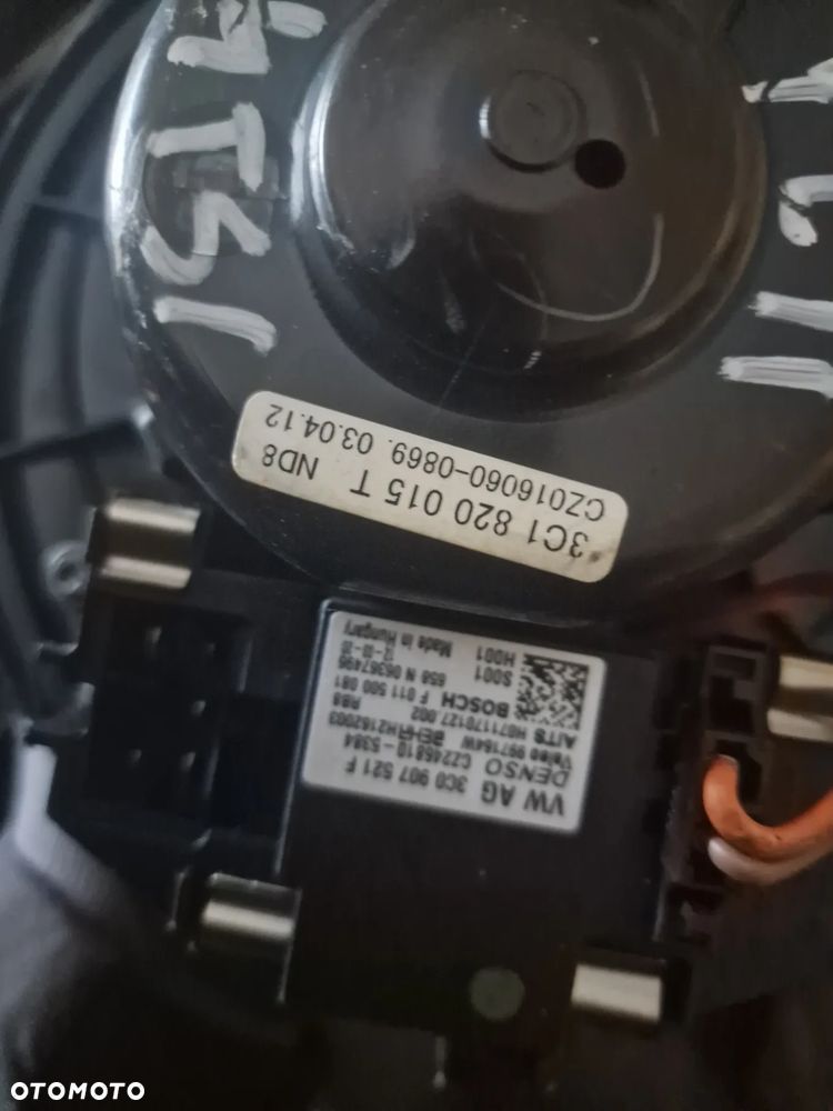 Silnik  dmuchawy 3C1 028 015T - 3