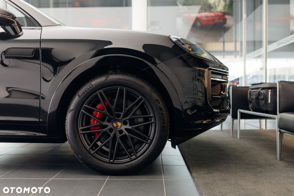 Porsche Cayenne GTS - 18