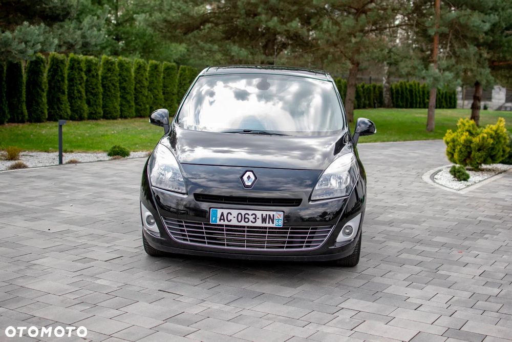 Renault Grand Scenic - 10