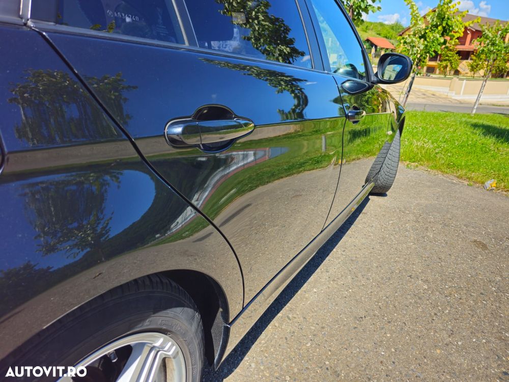 BMW Seria 3 318d DPF - 16