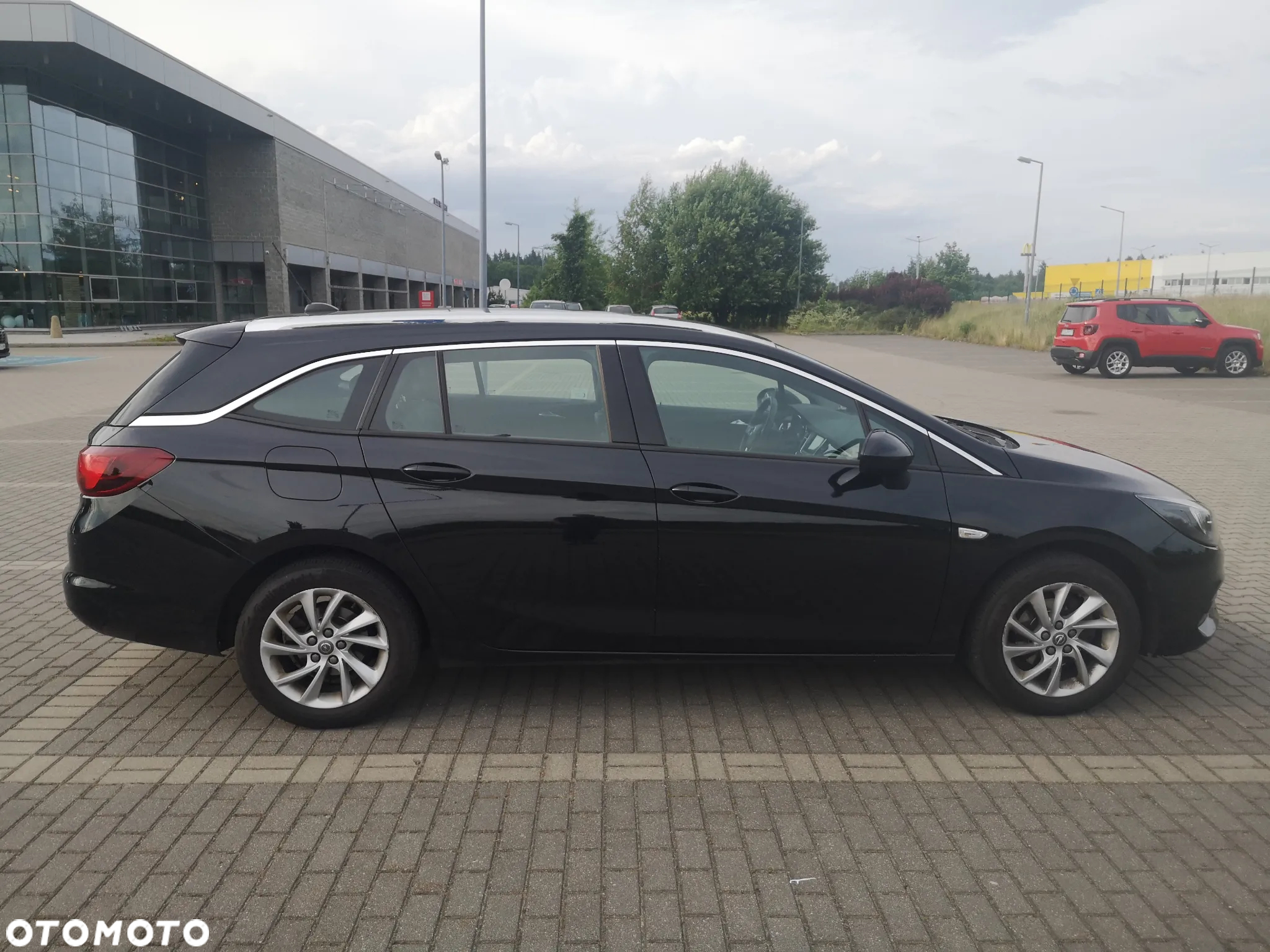 Opel Astra V 1.2 T Elegance S&S - 8