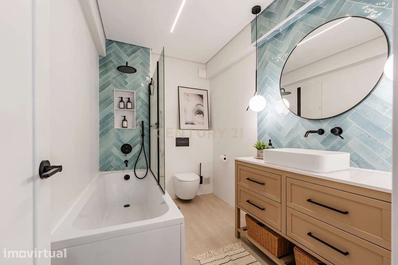 Apartamento T5 Renovado com Sótão em Paio Pires - Grande imagem: 5/38