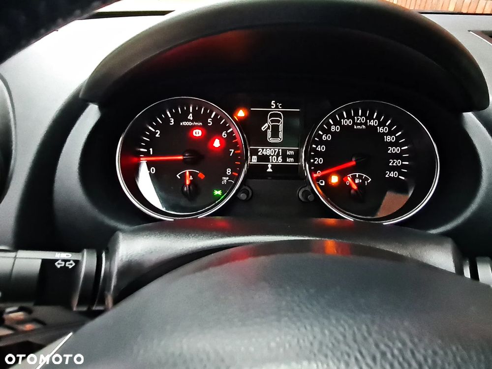 Nissan Qashqai+2 2.0 tekna - 23