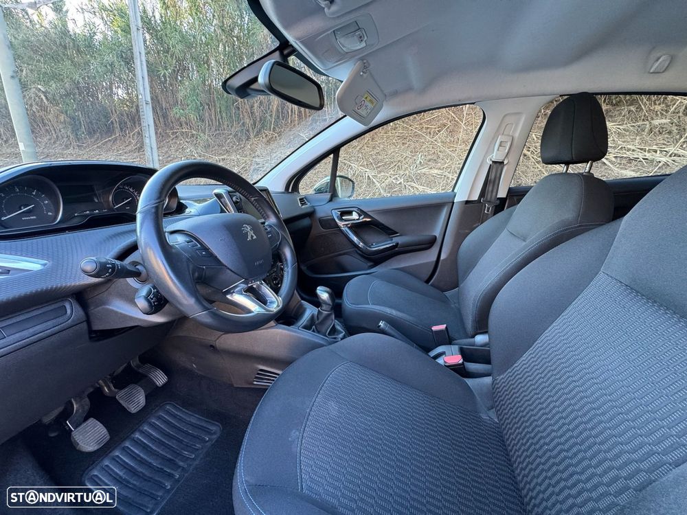 Peugeot 208 1.5 BlueHDi Signature - 8