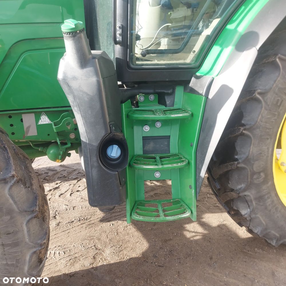 John Deere 6135r - 7
