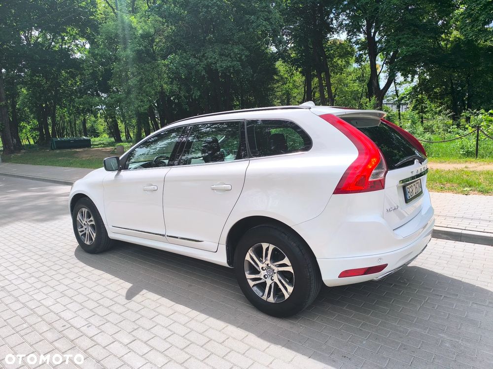 Volvo XC 60 D4 AWD Summum - 2