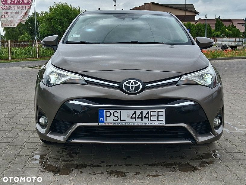 Toyota Avensis 1.8 Premium - 2