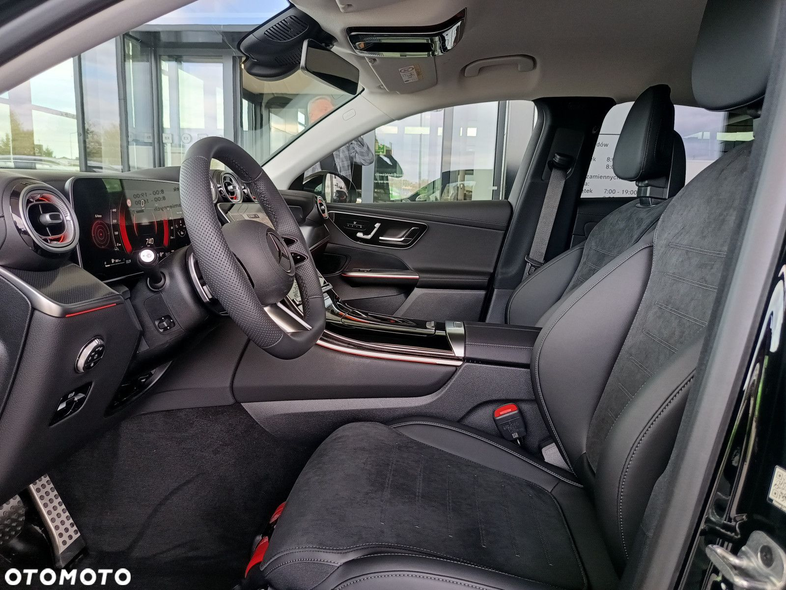 Mercedes-Benz GLC - 34
