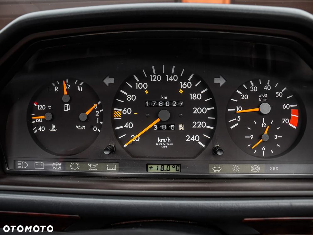 Mercedes-Benz Klasa E - 34