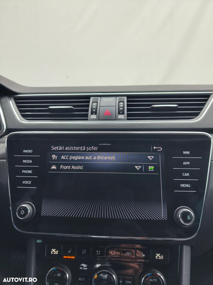 Skoda Superb 2.0 TDI DSG Style - 24