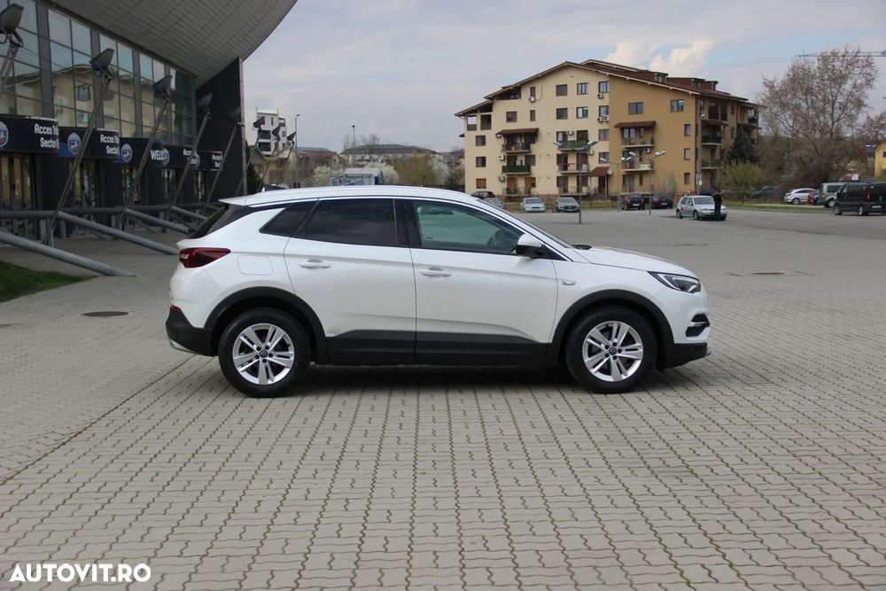 Opel Grandland X 1.2 Start/Stop Automatik Dynamic - 4