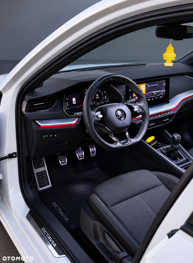 Skoda Octavia 1.5 TSI ACT Style - 10