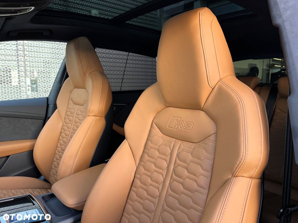 Audi RS Q8 - 20