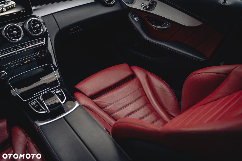 Mercedes-Benz Klasa C 400 4-Matic 7G-TRONIC - 28