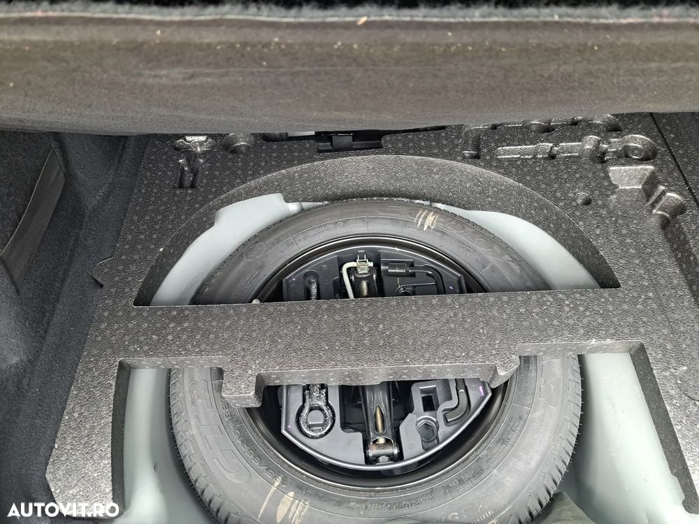 Peugeot 2008 1.2 L PureTech Turbo S&S Allure - 15