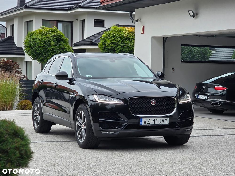Jaguar F-Pace P250 AWD R-Dynamic Black - 4