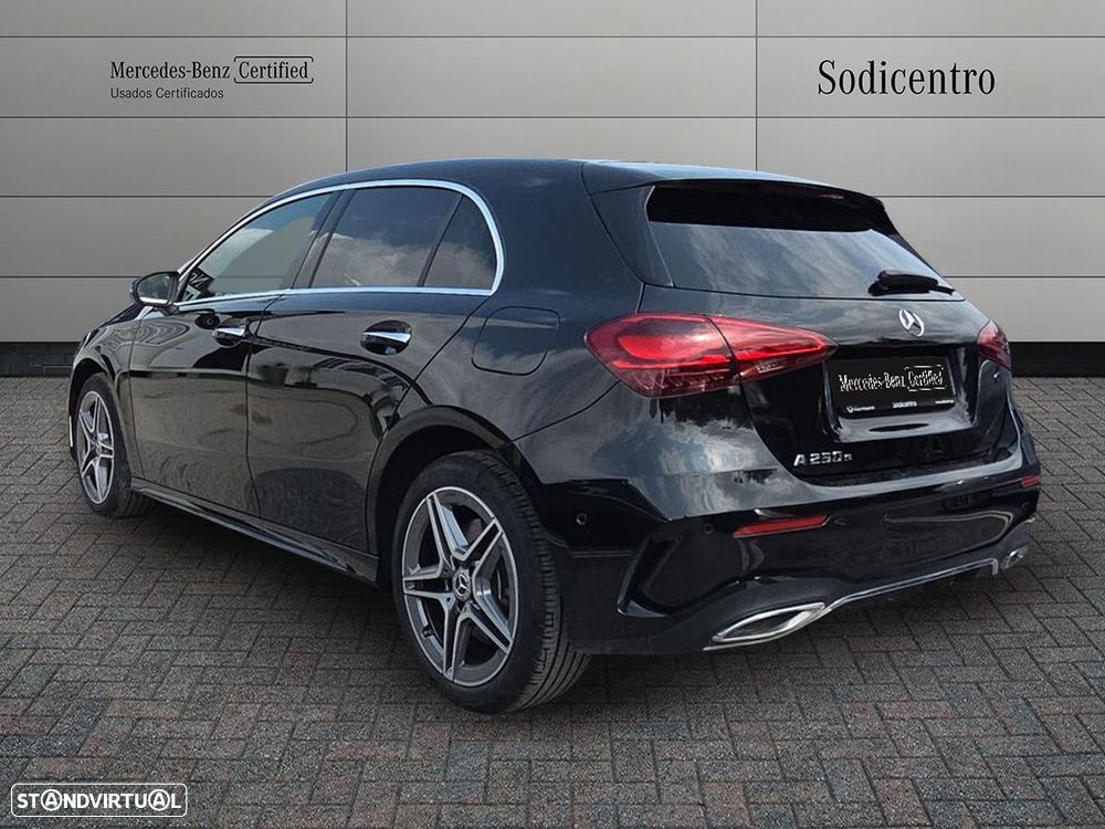 Mercedes-Benz A 250 e 8G-DCT AMG Line Advanced Plus - 4