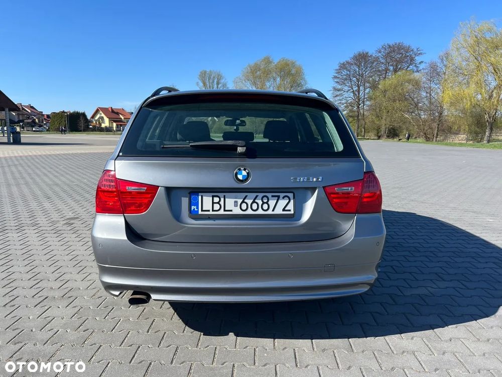 BMW Seria 3 318d DPF - 5