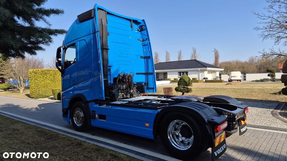 Volvo VOLVO///FH500///2024/// GLOBETROTTER///XXL///JEDYNE  180 TYS KM///FULL LED///VIRTUAL COCPIT///RADARY///KAMERY/// ALUFELGI///KLIMATYZACJA  POSTOJOWA///ZABUDOWY  MIĘDZYOSIOWE///SKÓRY/// STAN JAK NOWY - 6