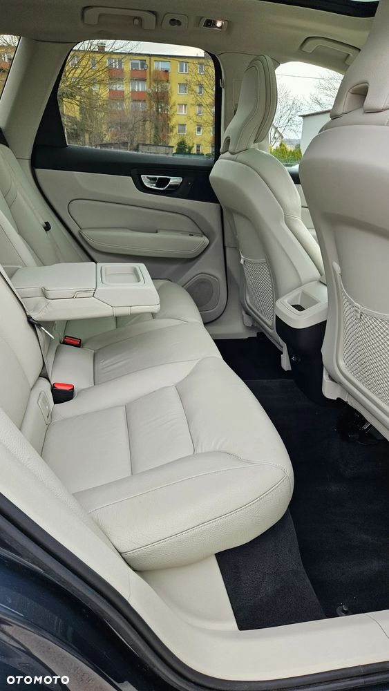 Volvo XC 60 T5 Geartronic Momentum Pro - 16