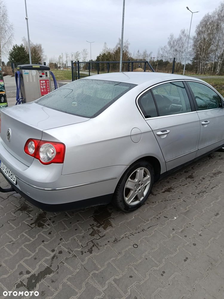 Volkswagen Passat 2.0 TDI Trendline - 3