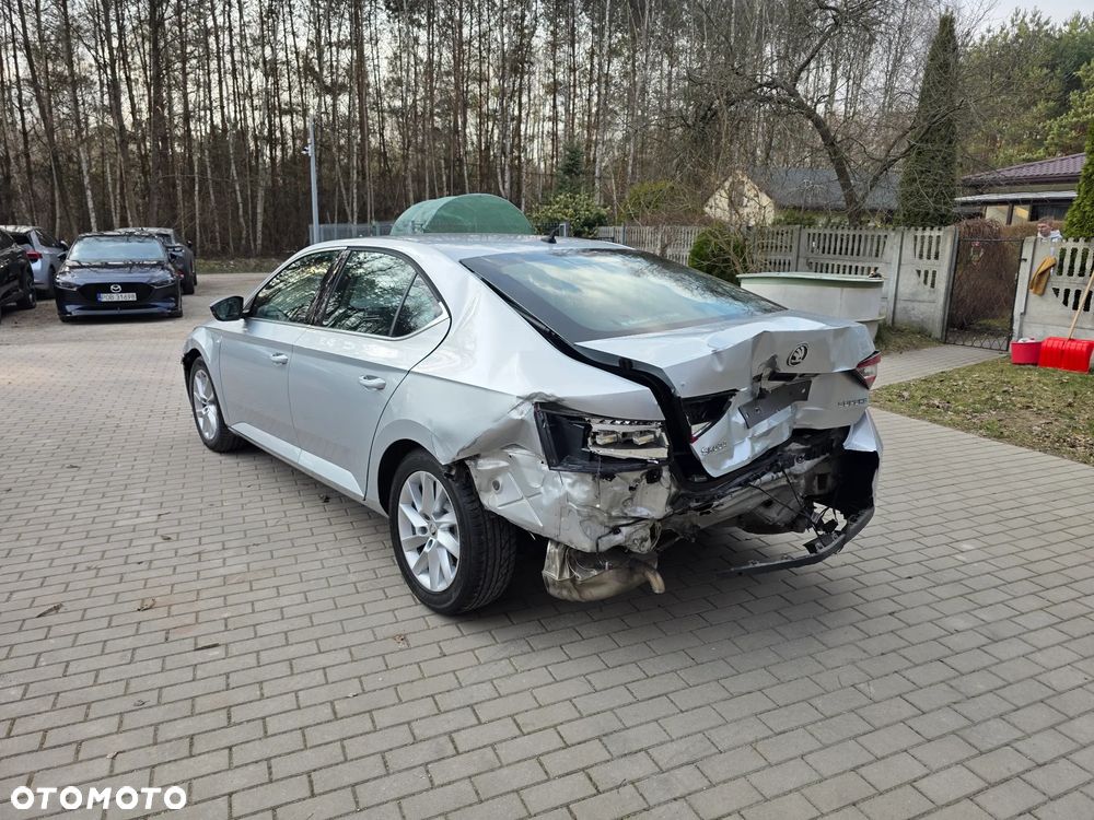 Skoda Superb 1.5 TSI ACT Ambition - 5