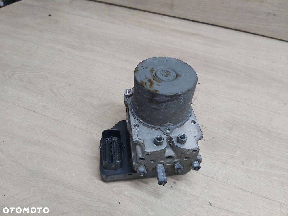 LEXUS IS II 200 220d pompa ABS sterownik - 2