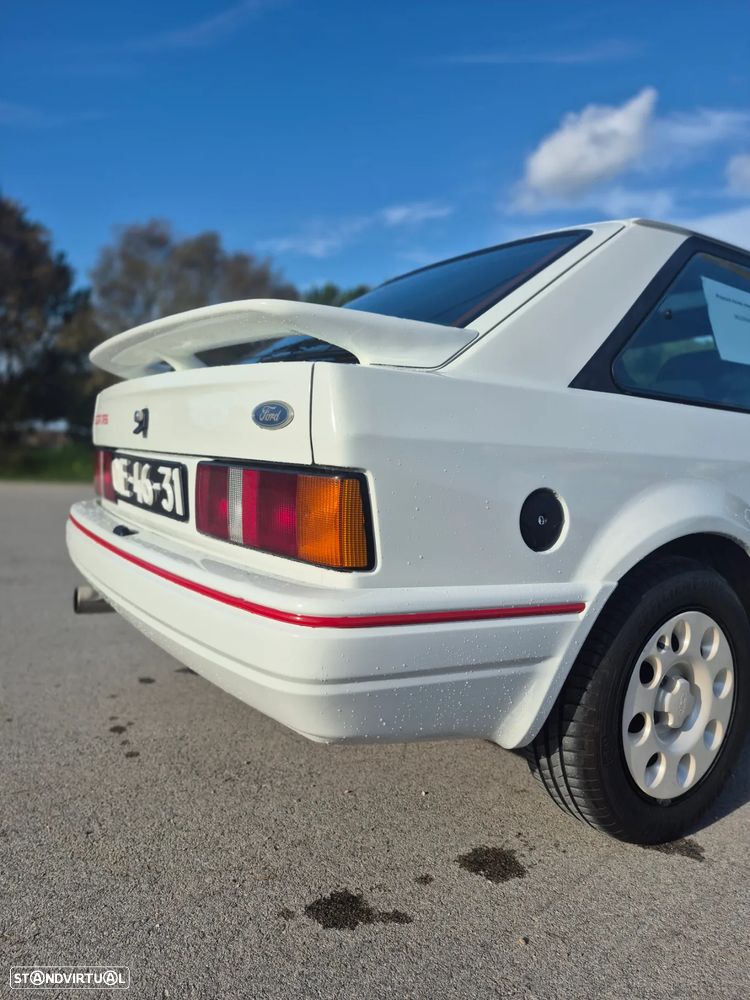 Ford Escort XR3i - 8