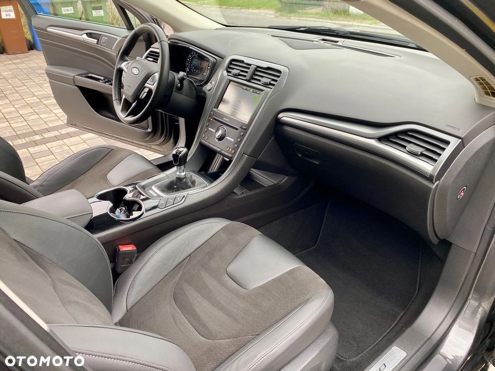 Ford Mondeo Turnier 2.0 TDCi Start-Stopp Titanium - 12