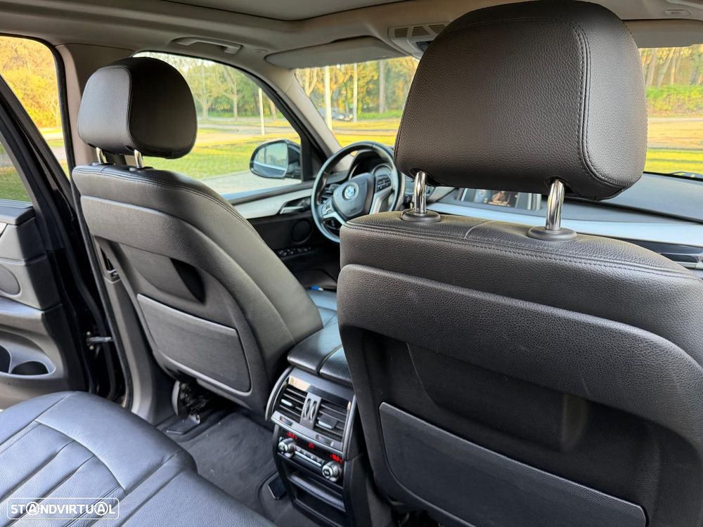 BMW X5 25 d sDrive Comfort 7L - 16