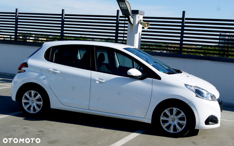 Peugeot 208 PureTech 82 Start & Stop Allure - 6