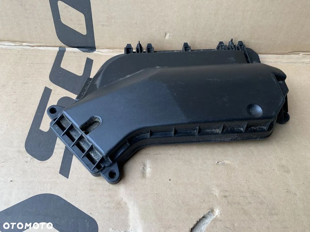 Obudowa pokrywa komputera sterownika Audi A4 B8 8K1907613C - 2