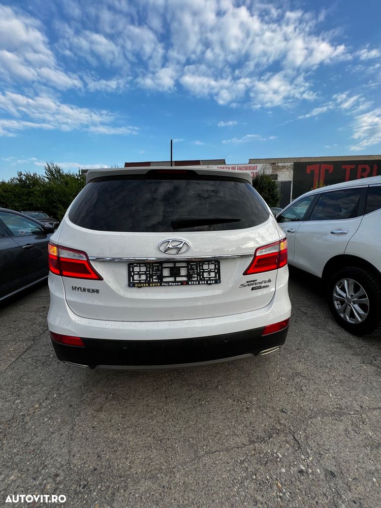 Hyundai Grand Santa Fe 2.2 CRDi ISG 4WD Aut. Luxury - 12