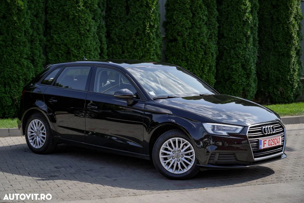 Audi A3 2.0 TDI Stronic Ambiente - 10