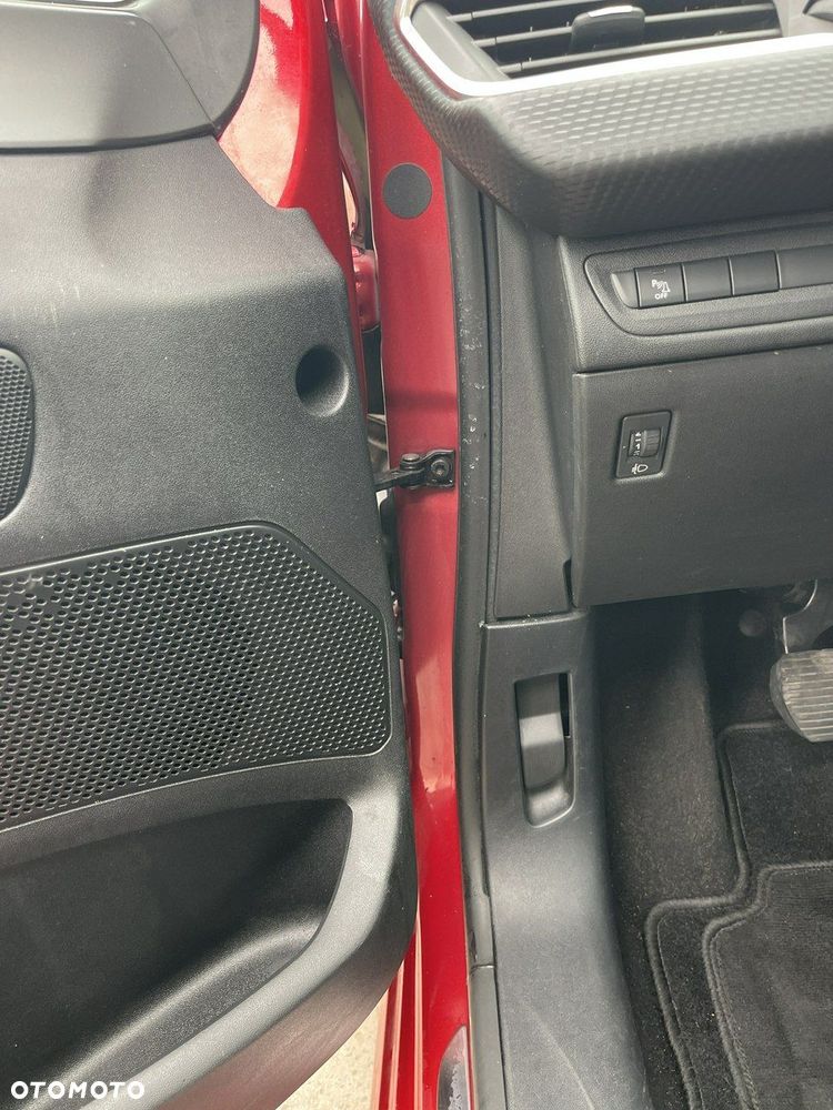 Peugeot 208 1.2 PureTech GPF Allure S&S - 7