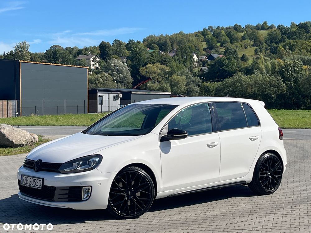 Volkswagen Golf - 4