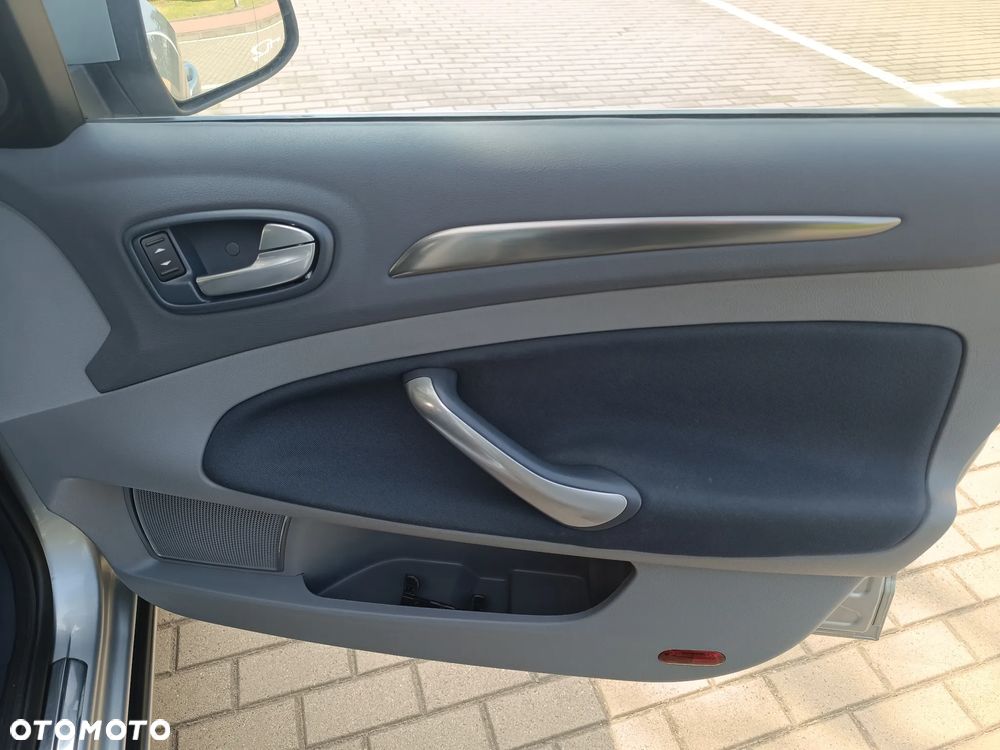 Ford Mondeo 2.0 Titanium - 14