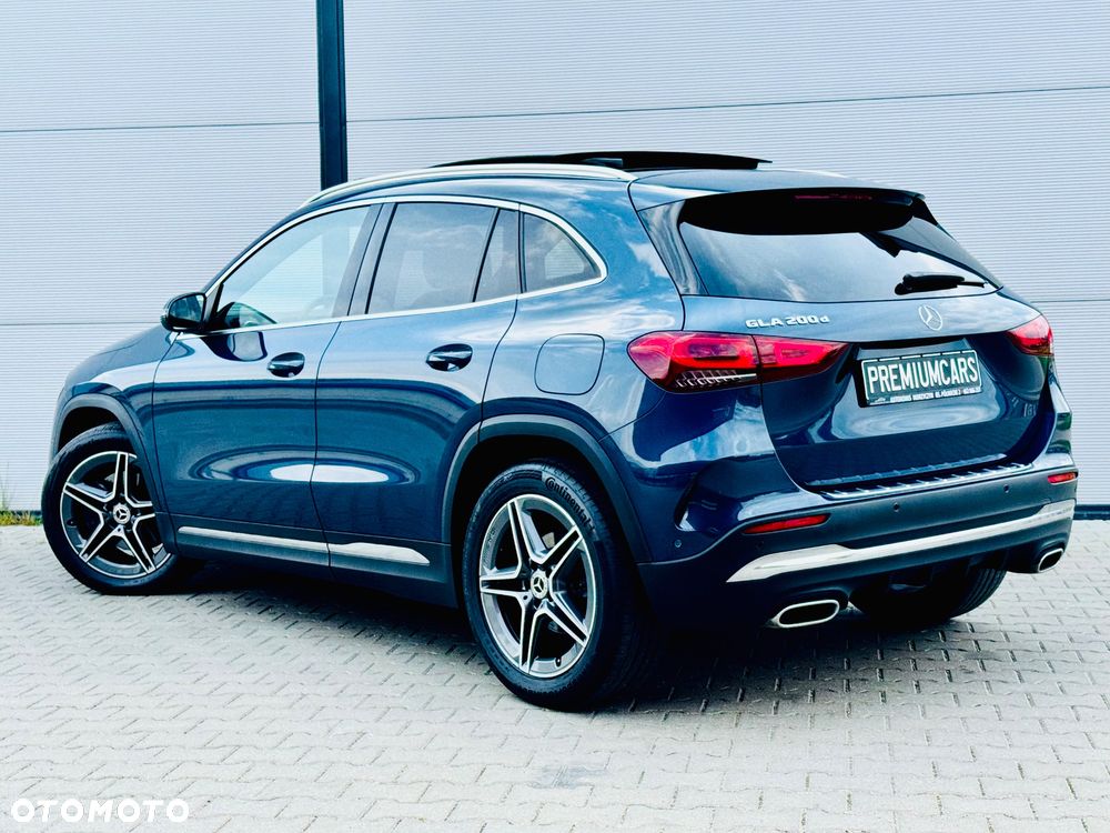 Mercedes-Benz GLA 200 d 8G-DCT AMG Line - 4
