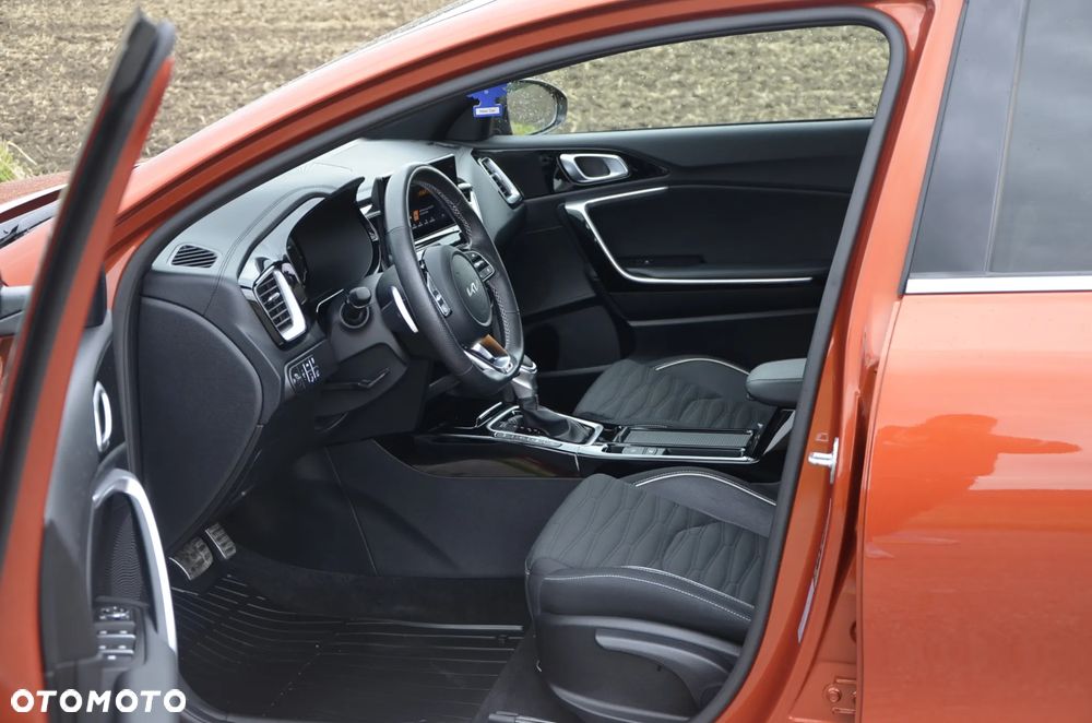 Kia ProCeed 1.5 T-GDI DCT7 OPF GT LINE - 24