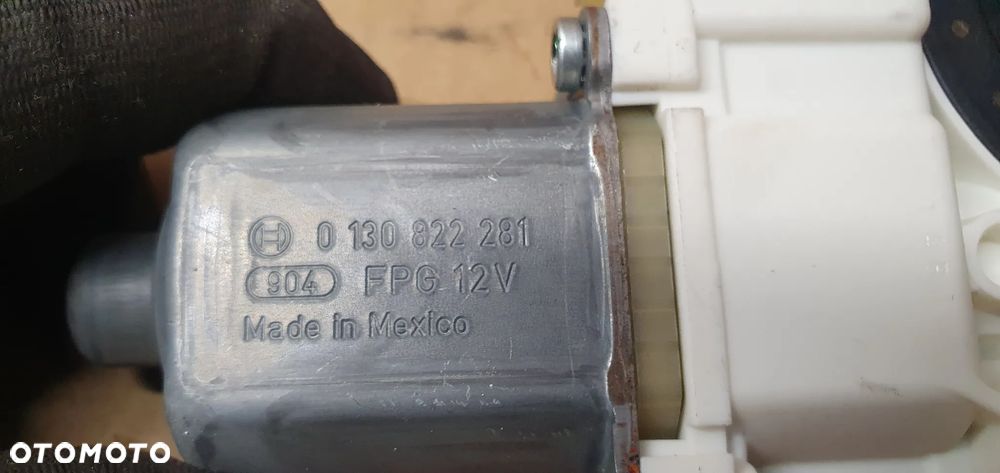 Silniczek szyby lewy tył tylny Mercedes R-Klasa W251 R251 A2518200108 - 5