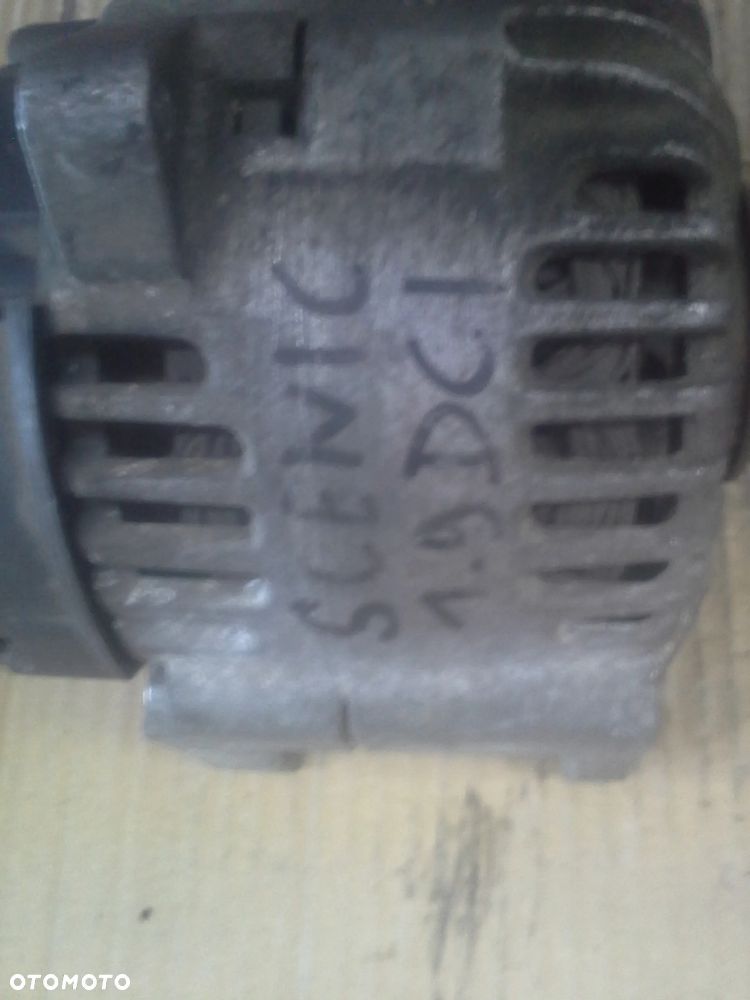 Alternator Renault Scenic 1.9 DCi 8200290215 Valeo - 2