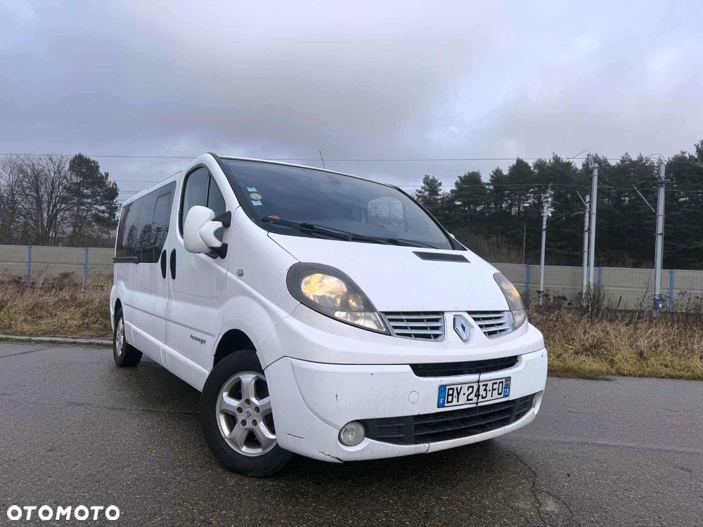 Renault Trafic FAP Passenger Black Edition - 10