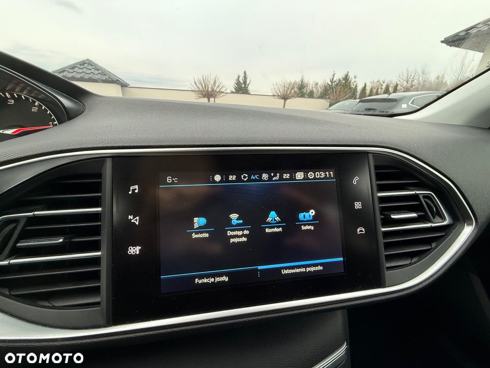 Peugeot 308 BlueHDi 130 EAT8 Stop & Start Allure - 19