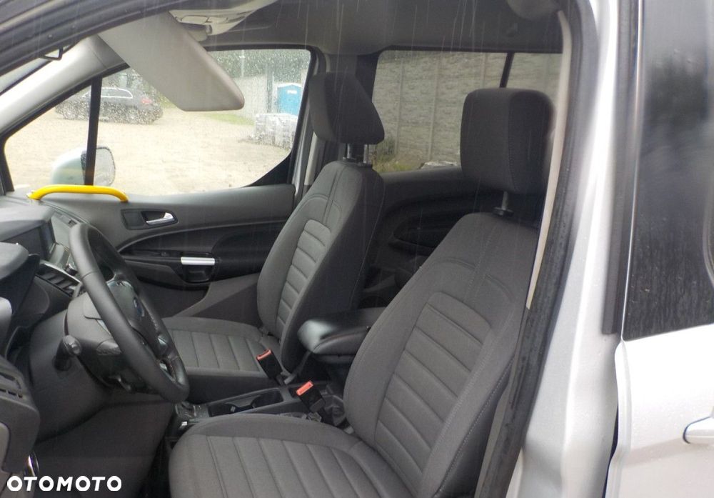 Ford Tourneo Connect - 22