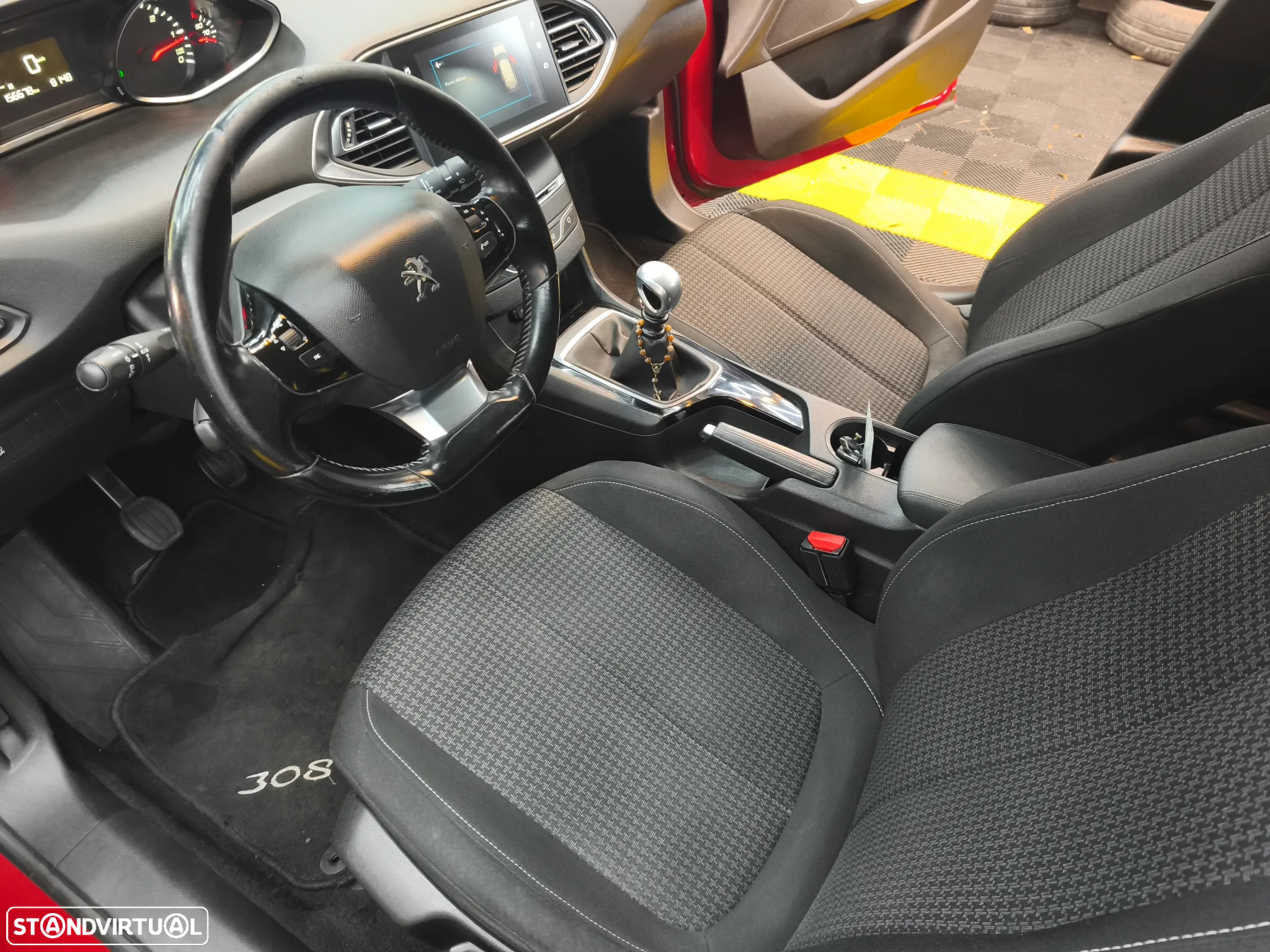 Peugeot 308 SW - 11