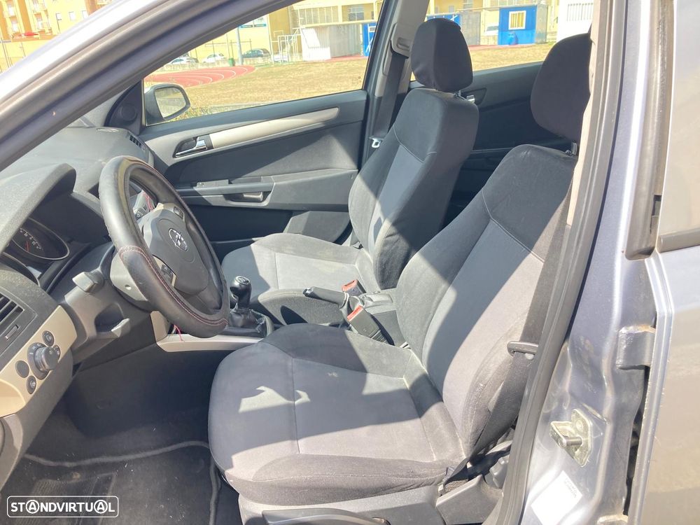 Opel Astra Caravan 1.3 CDTi Enjoy - 19