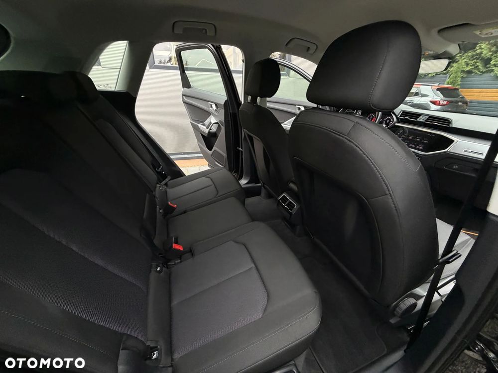 Audi Q3 35 TFSI S tronic - 17