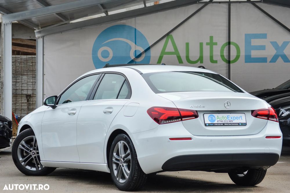 Mercedes-Benz A 180 d 7G-DCT Progressive - 34